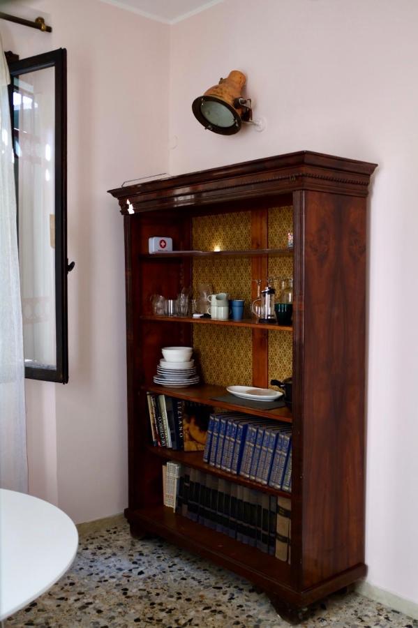 Venetian Pink In Dorsoduro Appartement *