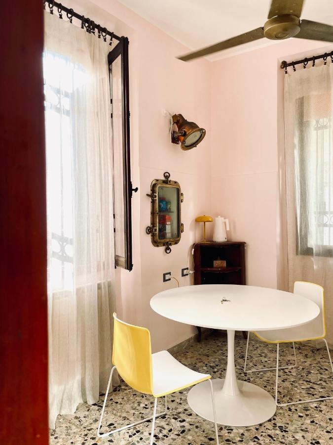 Venetian Pink In Dorsoduro Appartement *
